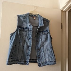 Dress Barn Sleeveless Jean Jacket